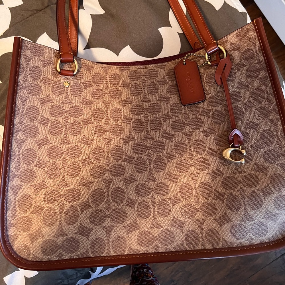 Coach Signature LTR Tyler Purse